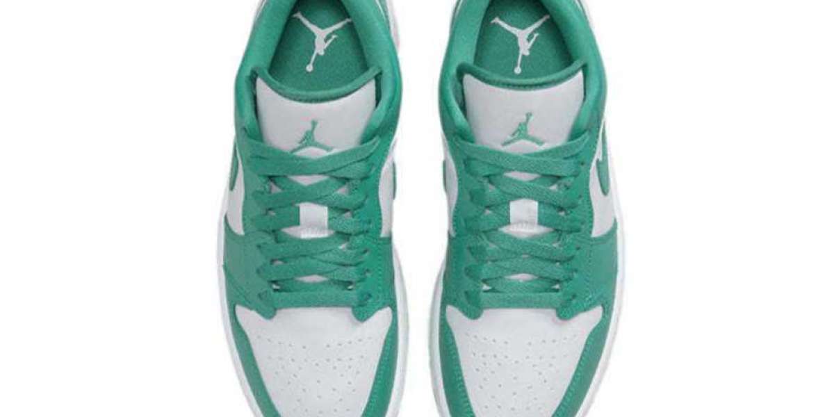 How to buy Air Jordan 1 Low Emerald Toe on low budget
