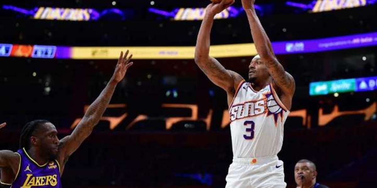 Suns Sizzle Past Lakers, Beal & Booker Blaze a Trail