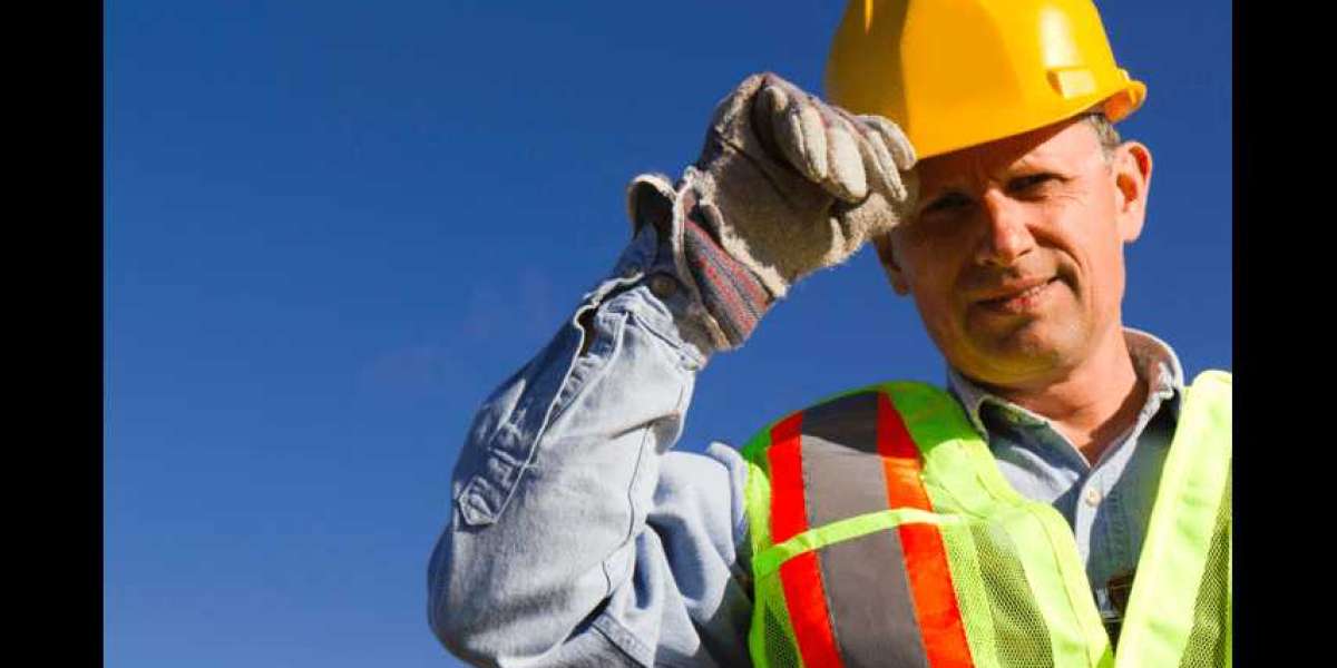 What Are the Safety Risks of Working with Heavy Equipment in Construction?